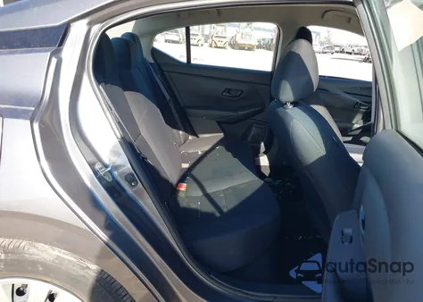 2024 Nissan Sentra S z USA, uszkodzony, nr VIN 3N1AB8BV2RY202592